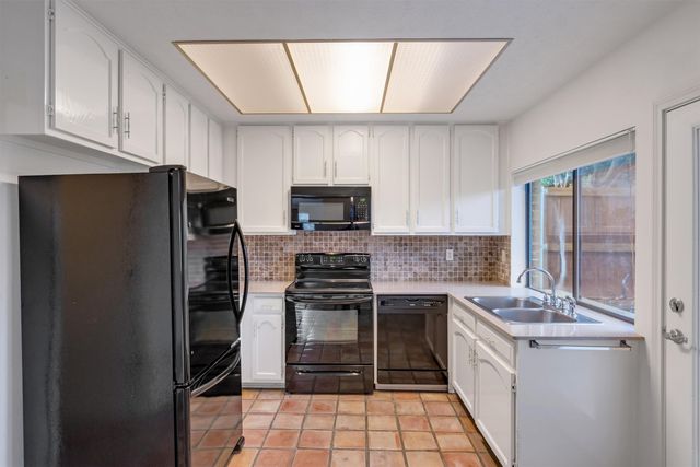 4173 Rosser Square, Dallas, TX 75244