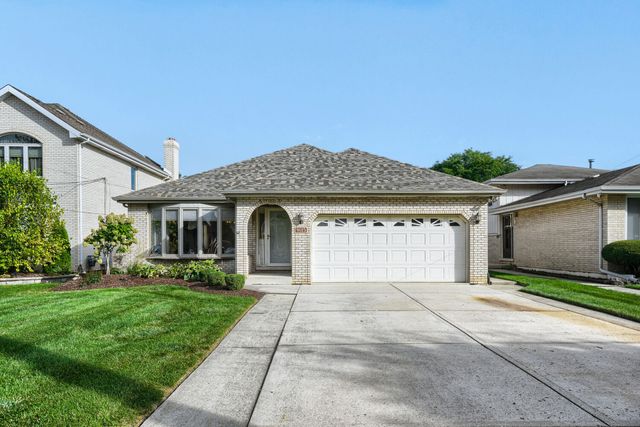 9015 Natoma Avenue, Oak Lawn, IL 60453