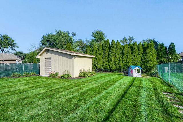 9015 Natoma Avenue, Oak Lawn, IL 60453