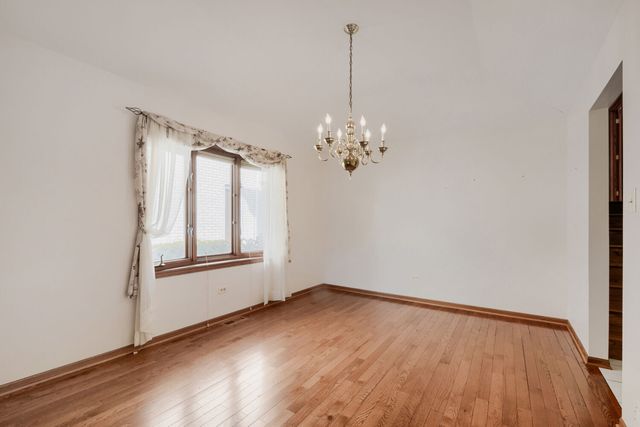 9015 Natoma Avenue, Oak Lawn, IL 60453