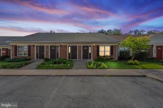 432 HOSPITAL DR, Warrenton, VA 20186