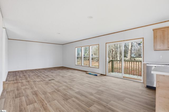 1216 Fairview Church Road, Spartanburg, SC 29303