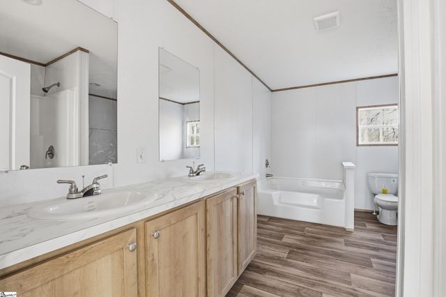 1216 Fairview Church Road, Spartanburg, SC 29303