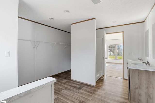 1216 Fairview Church Road, Spartanburg, SC 29303