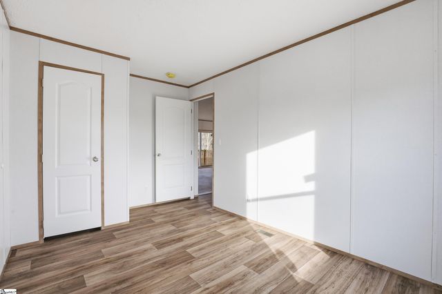 1216 Fairview Church Road, Spartanburg, SC 29303