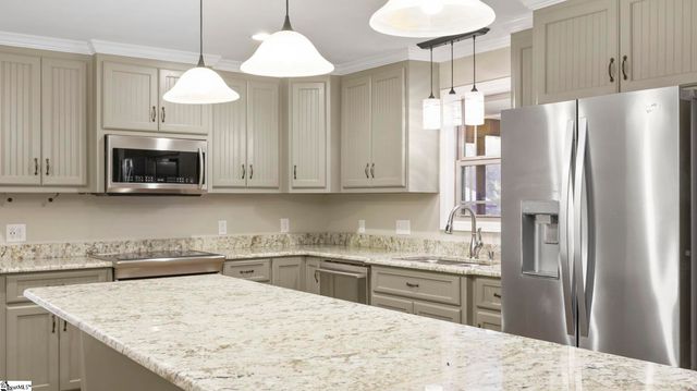 301 Little Valley Drive, Piedmont, SC 29673