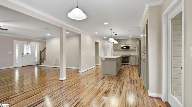 301 Little Valley Drive, Piedmont, SC 29673