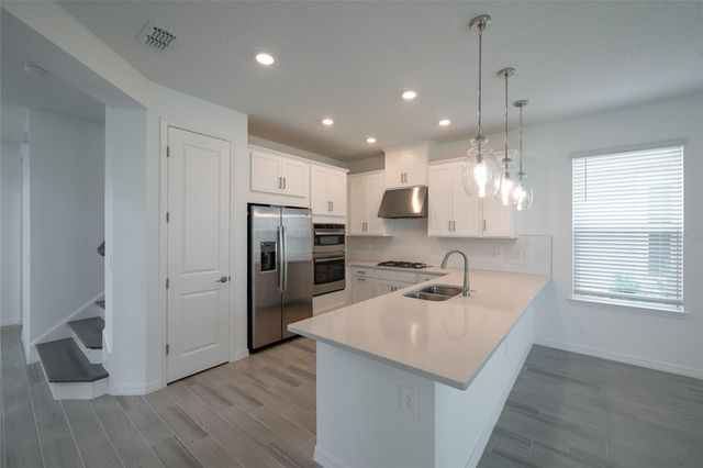 1029 LADYFISH TRAIL, St Cloud, FL 34771