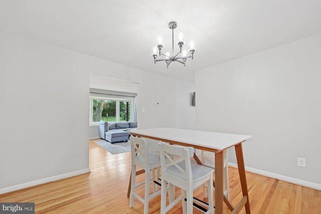 12302 HARBOR DR, Woodbridge, VA 22192