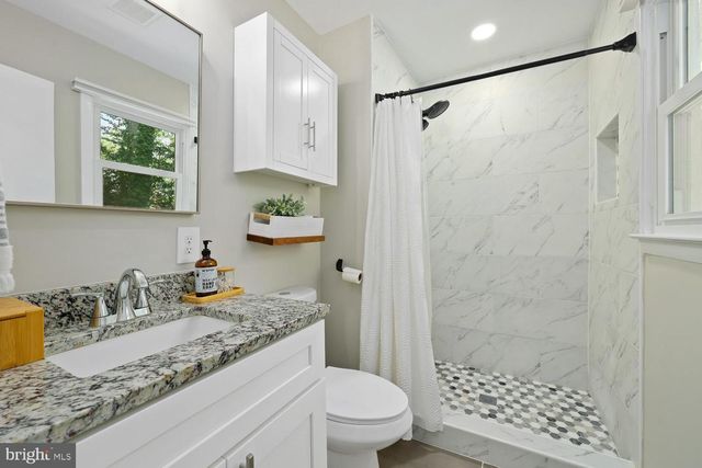 12302 HARBOR DR, Woodbridge, VA 22192