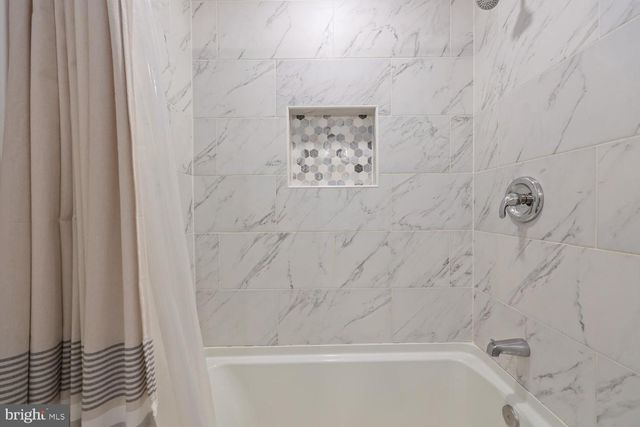 12302 HARBOR DR, Woodbridge, VA 22192