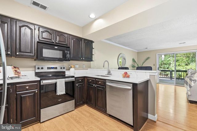 129 HUCKLEBERRY DR, La Plata, MD 20646