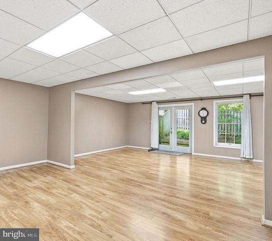 129 HUCKLEBERRY DR, La Plata, MD 20646