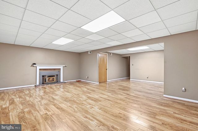 129 HUCKLEBERRY DR, La Plata, MD 20646