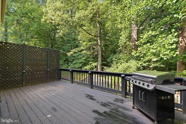 129 HUCKLEBERRY DR, La Plata, MD 20646