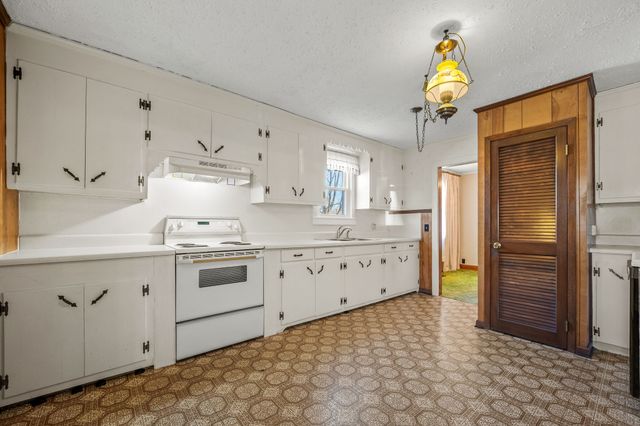 122 ANDERSON DRIVE, Tullahoma, TN 37388