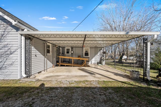 122 ANDERSON DRIVE, Tullahoma, TN 37388