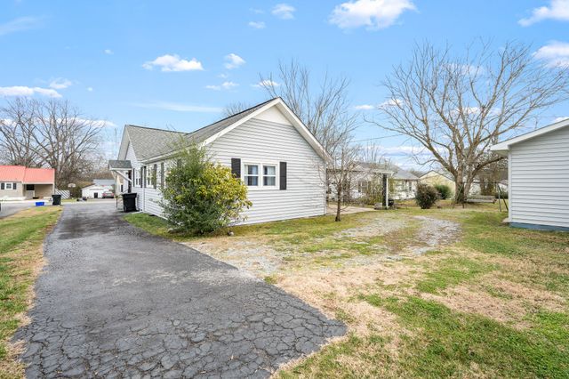 122 ANDERSON DRIVE, Tullahoma, TN 37388