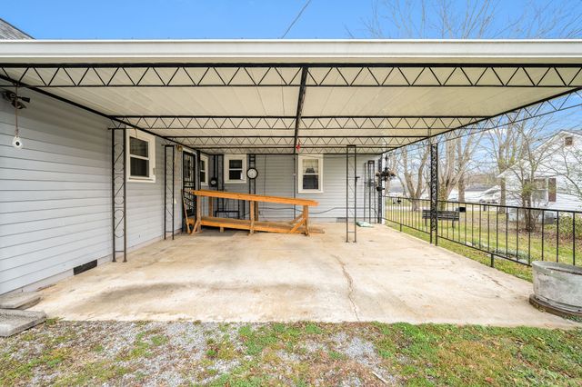 122 ANDERSON DRIVE, Tullahoma, TN 37388