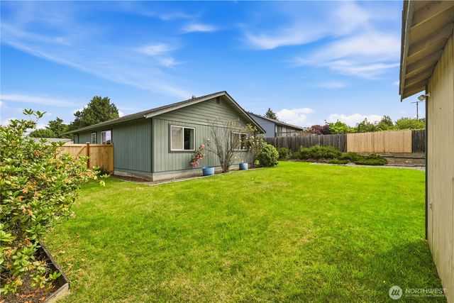 6524 64th Place NE, Marysville, WA 98270
