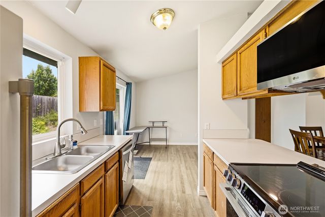 6524 64th Place NE, Marysville, WA 98270