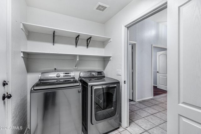 2236 W Periwinkle Way, Chandler, AZ 85248