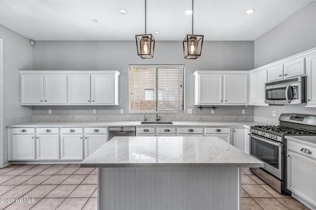 2236 W Periwinkle Way, Chandler, AZ 85248