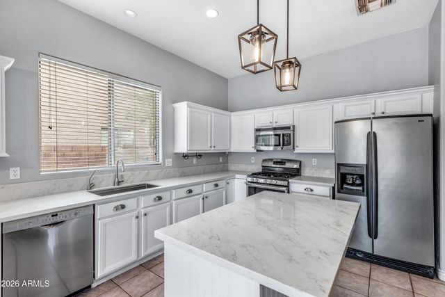 2236 W Periwinkle Way, Chandler, AZ 85248