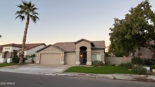 2236 W Periwinkle Way, Chandler, AZ 85248