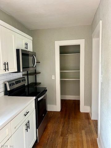 832 Brandon Ave Apt A1, Norfolk, VA 23517