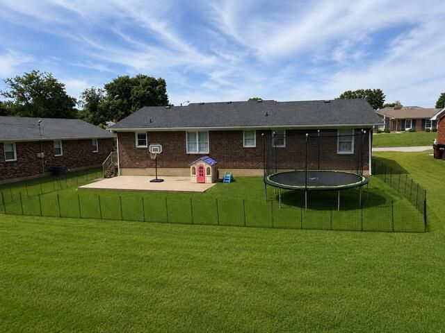 106 Pin Oak Drive, Lancaster, KY 40444