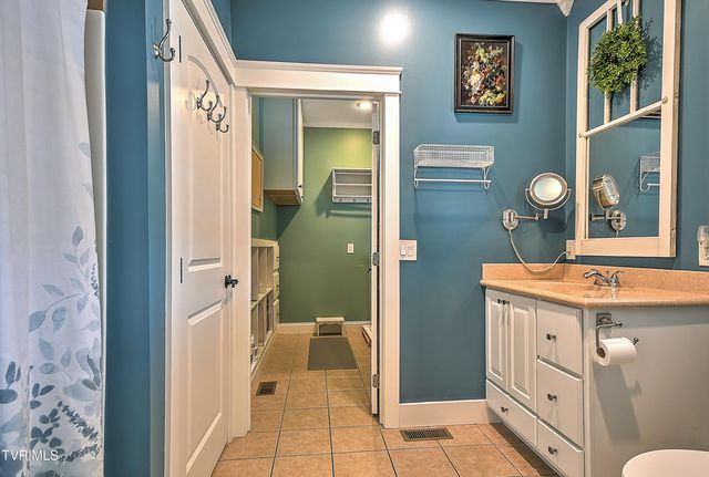 146 Hopson Road, Johnson City, TN 37601