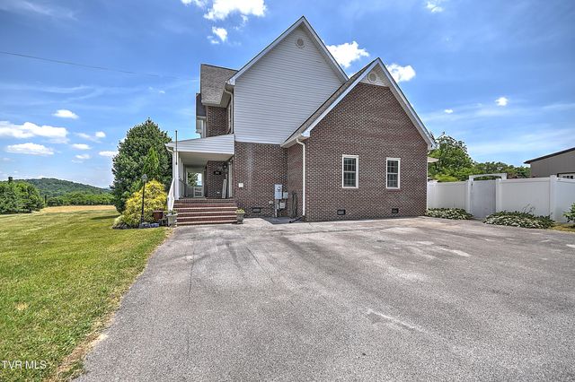 146 Hopson Road, Johnson City, TN 37601