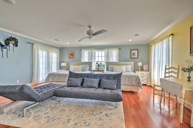 146 Hopson Road, Johnson City, TN 37601