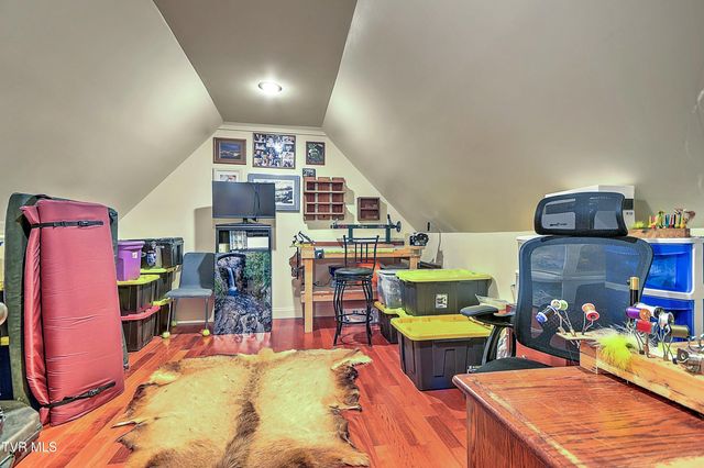146 Hopson Road, Johnson City, TN 37601