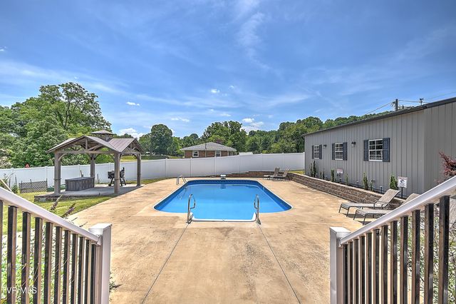 146 Hopson Road, Johnson City, TN 37601