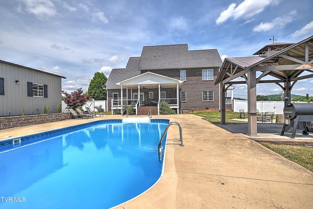 146 Hopson Road, Johnson City, TN 37601
