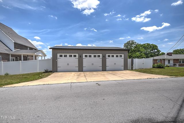 146 Hopson Road, Johnson City, TN 37601