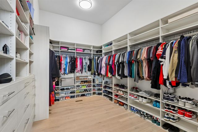 9136 Abram Drive, Waukee, IA 50266