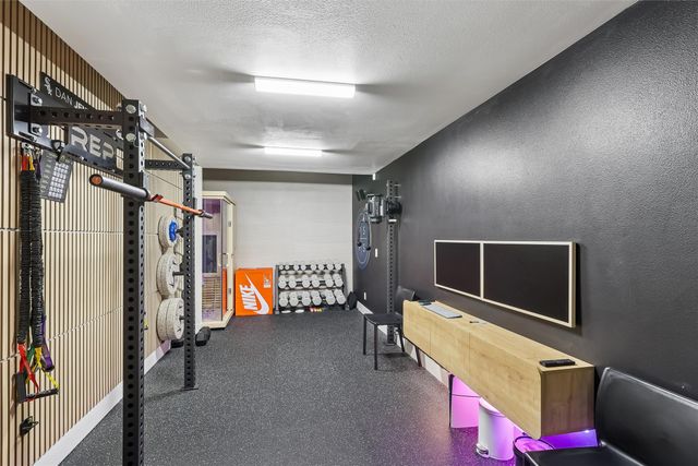 9136 Abram Drive, Waukee, IA 50266