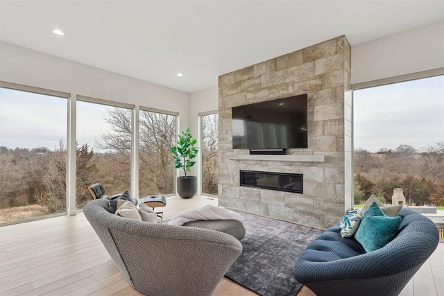 9136 Abram Drive, Waukee, IA 50266