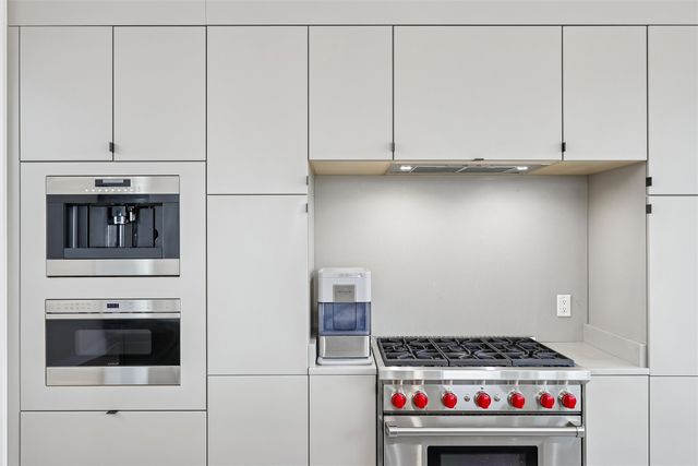 9136 Abram Drive, Waukee, IA 50266