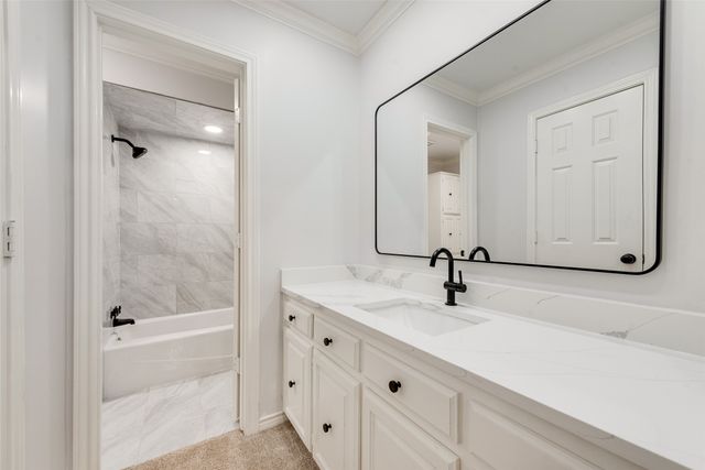 811 Cobblestone Court, Cedar Hill, TX 75104