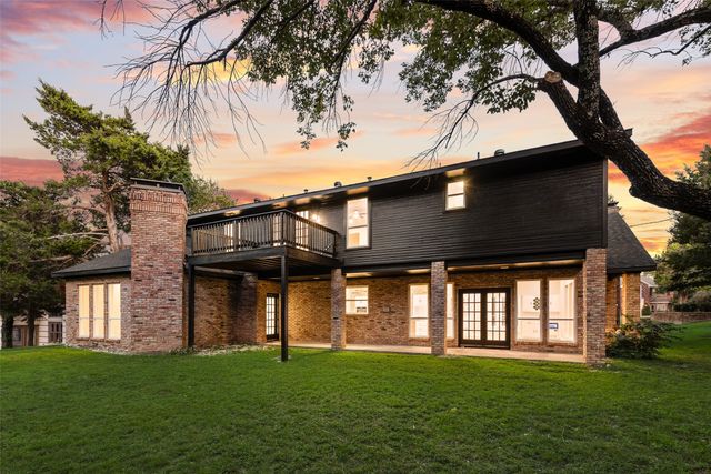 811 Cobblestone Court, Cedar Hill, TX 75104