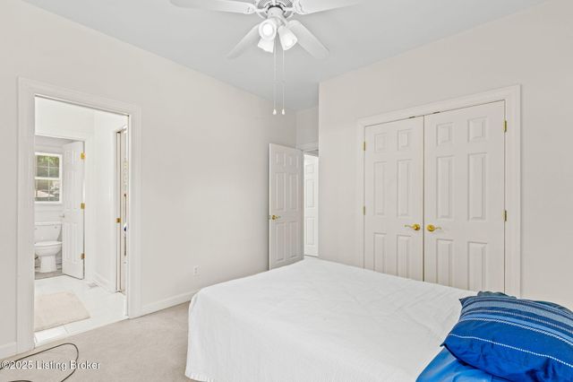 1900 Grand Villa Dr, La Grange, KY 40031