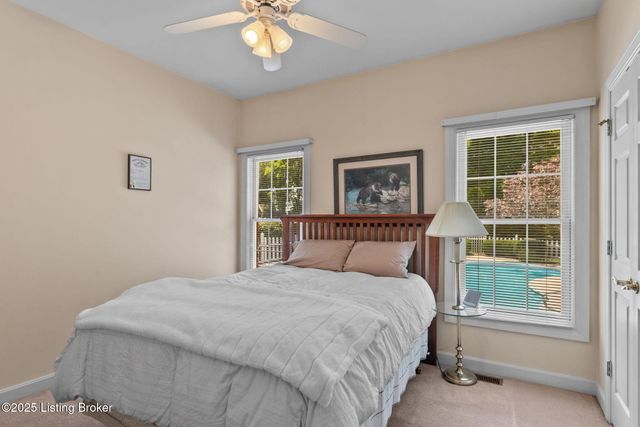 1900 Grand Villa Dr, La Grange, KY 40031