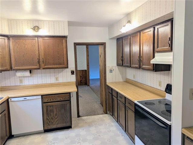 9995 Raven Road, Hayward, WI 54843