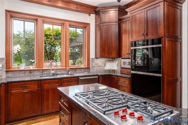 18546 Taylors Creek Rd, Montpelier, VA 23192