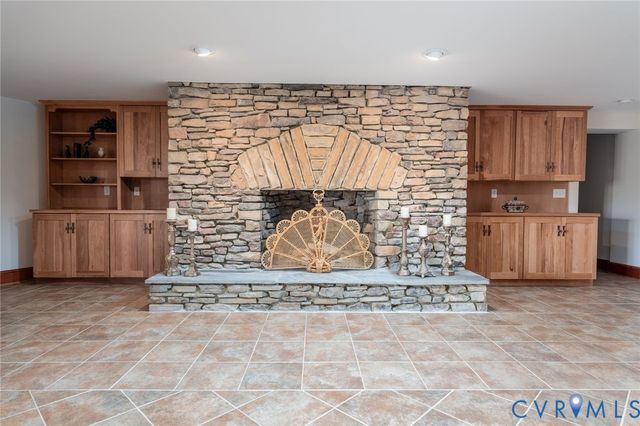 18546 Taylors Creek Rd, Montpelier, VA 23192