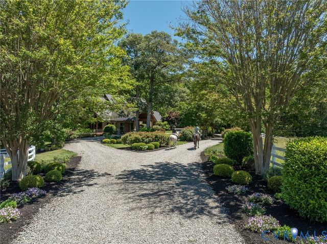 18546 Taylors Creek Rd, Montpelier, VA 23192
